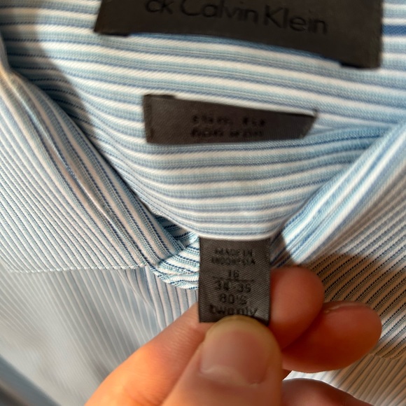 Calvin Klein shirt - Picture 2 of 2